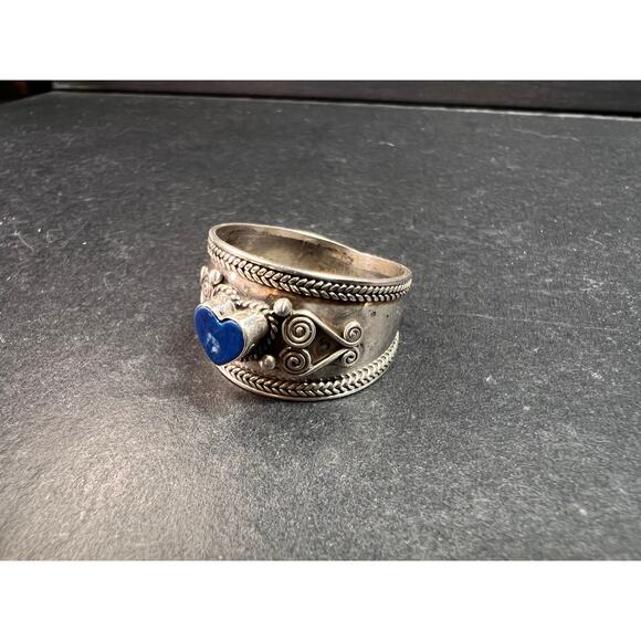 Vintage Sterling Silver Heart Ring | Indonesian Artisan | Size 10–10.25 - Picture 12 of 16